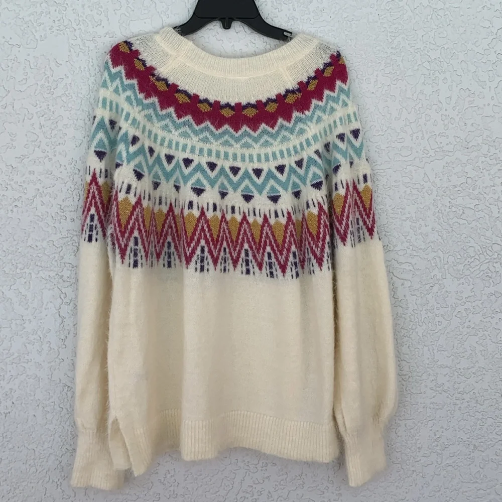 Time and Tru soft sweater in colorful print size 16-18 - Picture 6 of 12